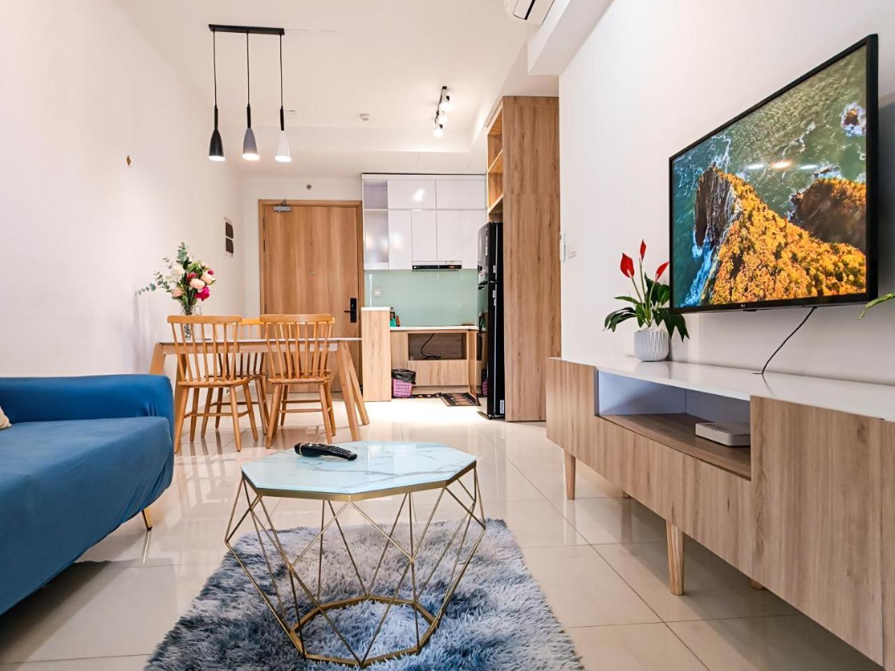 Mia 2pn2wc Canh Aeon Tan Phu * Ho Chi Minh City